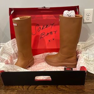 Killing Eve collab with Hunter boot. Size 11 tan lined winter boot